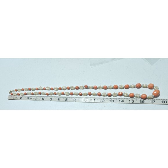 Vintage Coral Faux Pearl Beaded Necklace Retro 70s Fashion Jewelry Women - Picture 5 of 6